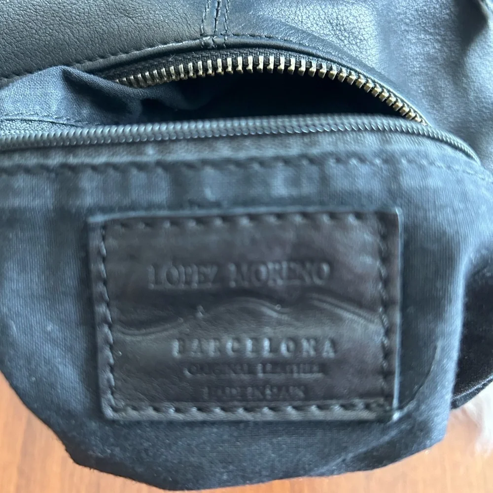 Convertible Hobo/Backpack Leather Bag - Picture 8 of 8